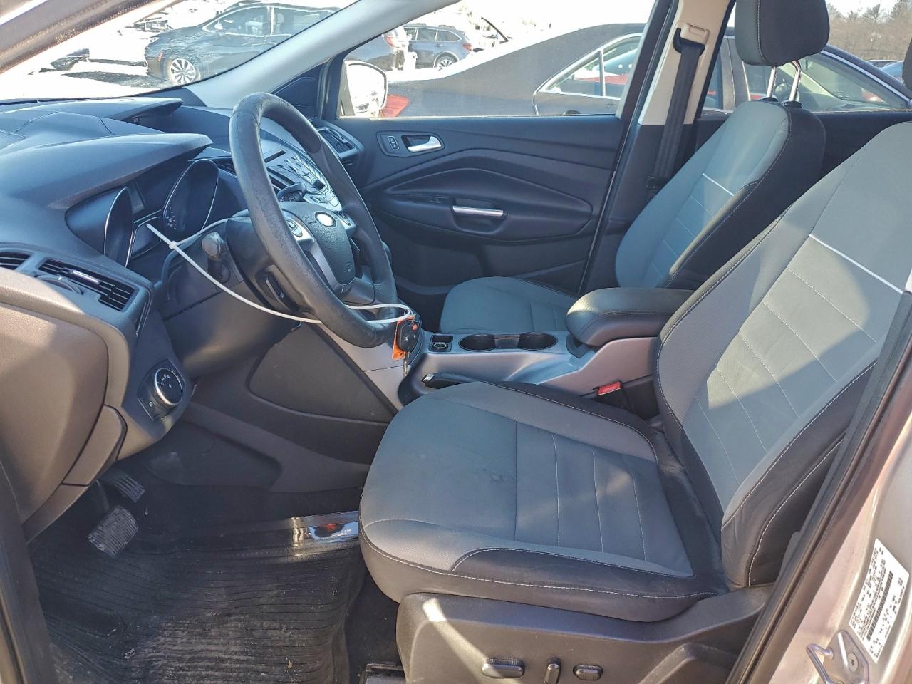 2015 FORD ESCAPE SE photo 7