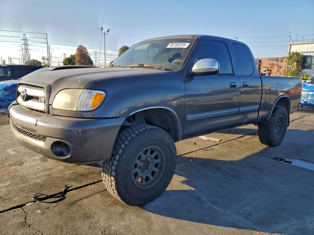 2003 TOYOTA TUNDRA