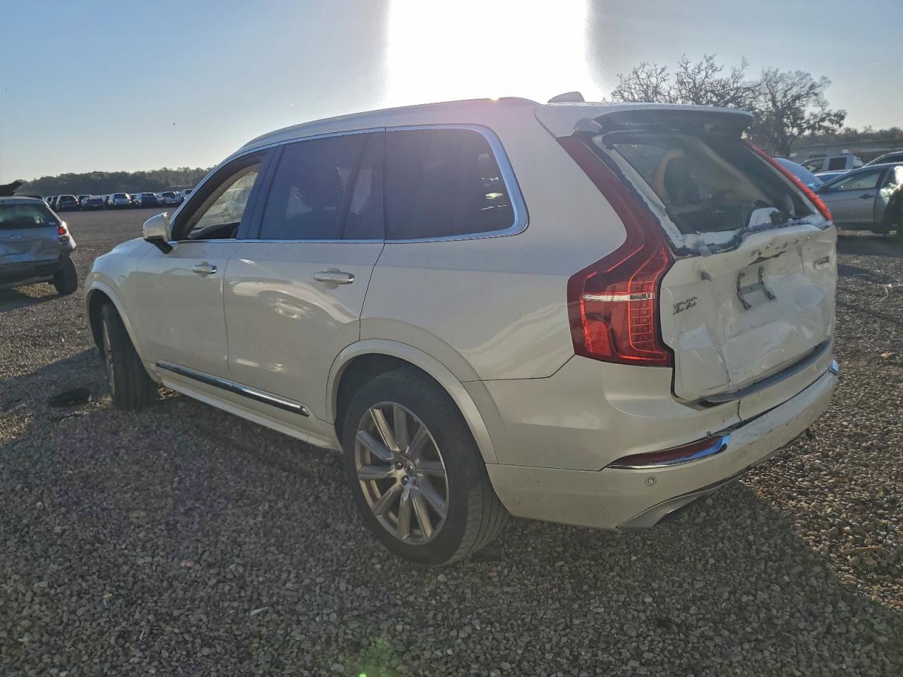 2016 VOLVO XC90 T6 photo 2