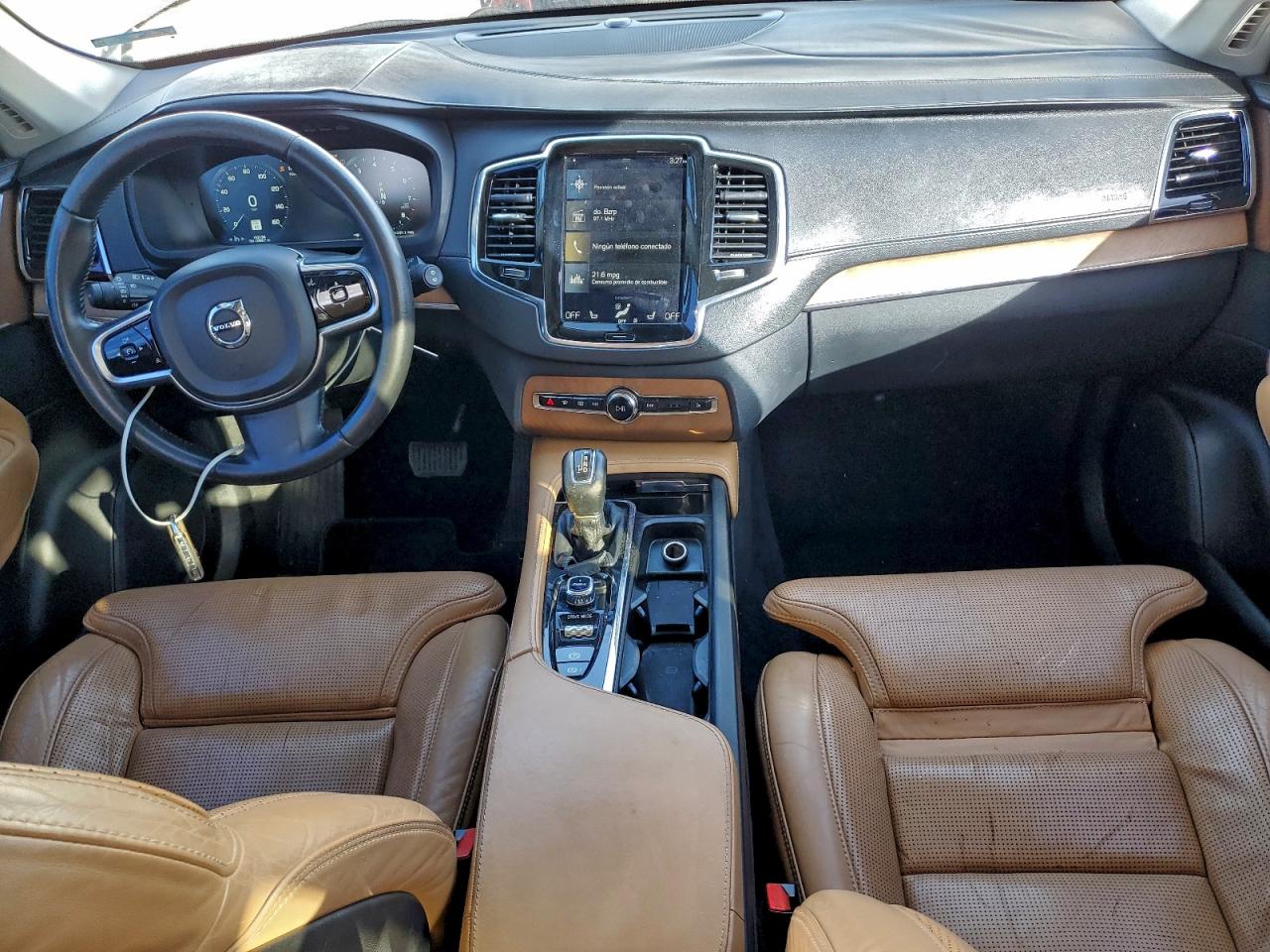 2016 VOLVO XC90 T6 photo 8