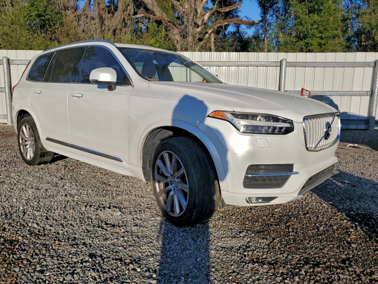 2016 VOLVO XC90 T6 photo 4
