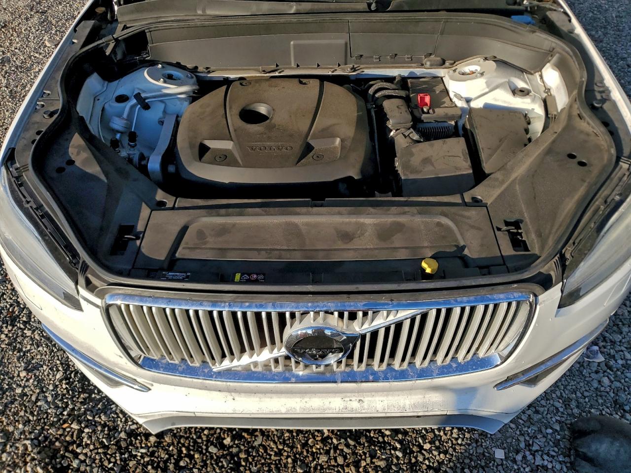 2016 VOLVO XC90 T6 photo 12