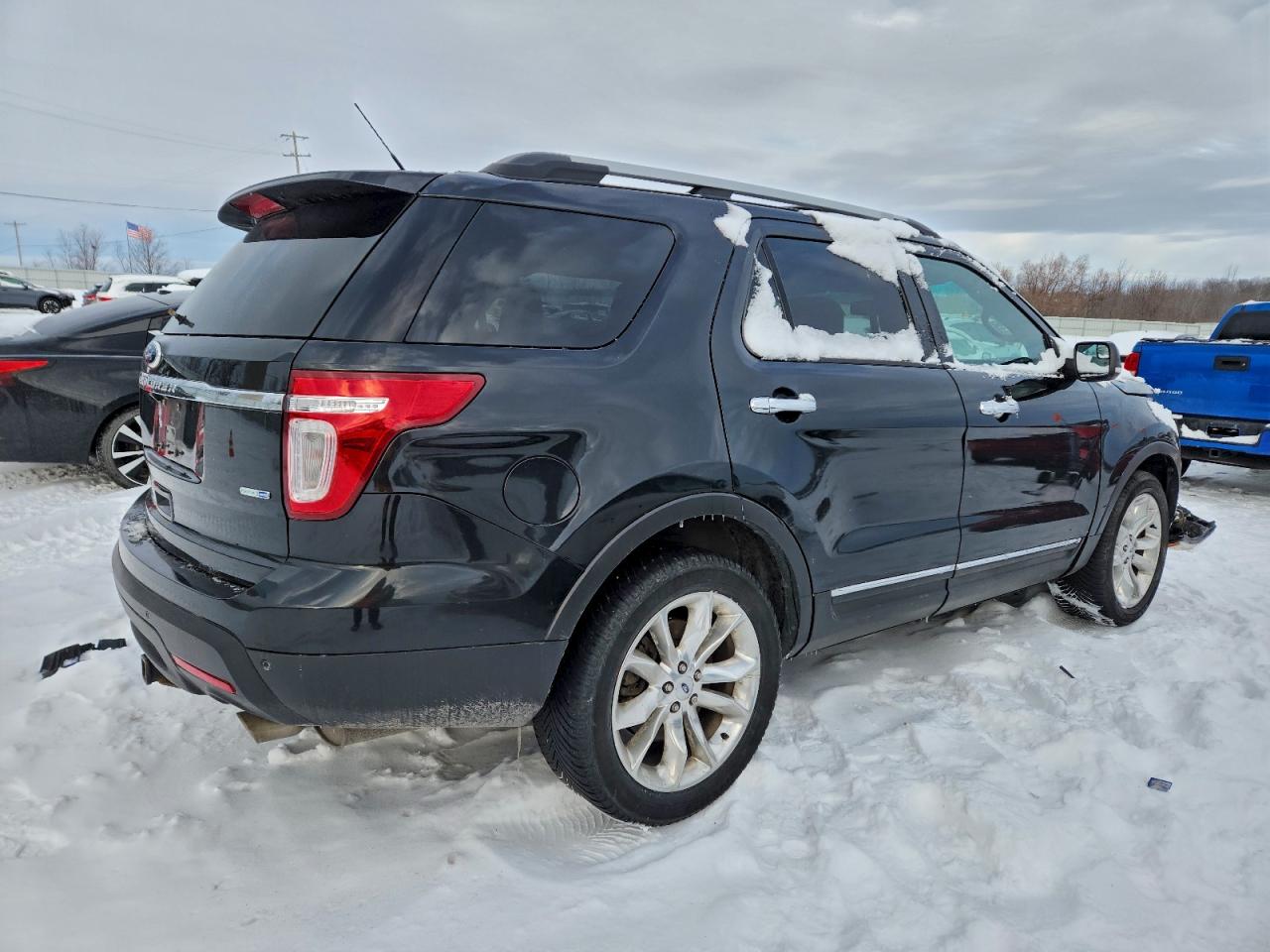 2013 FORD EXPLORER XLT photo 3