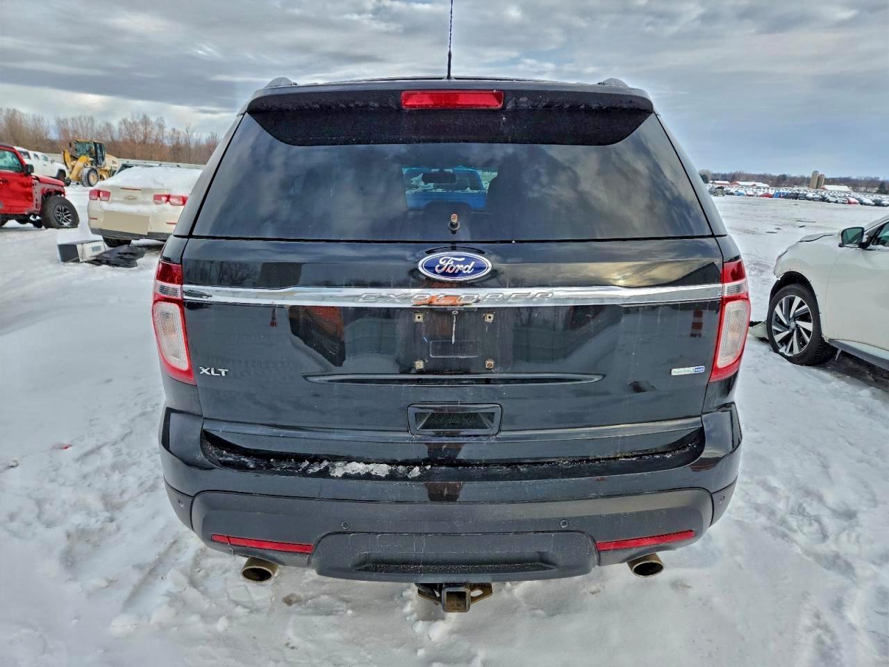 2013 FORD EXPLORER XLT photo 6