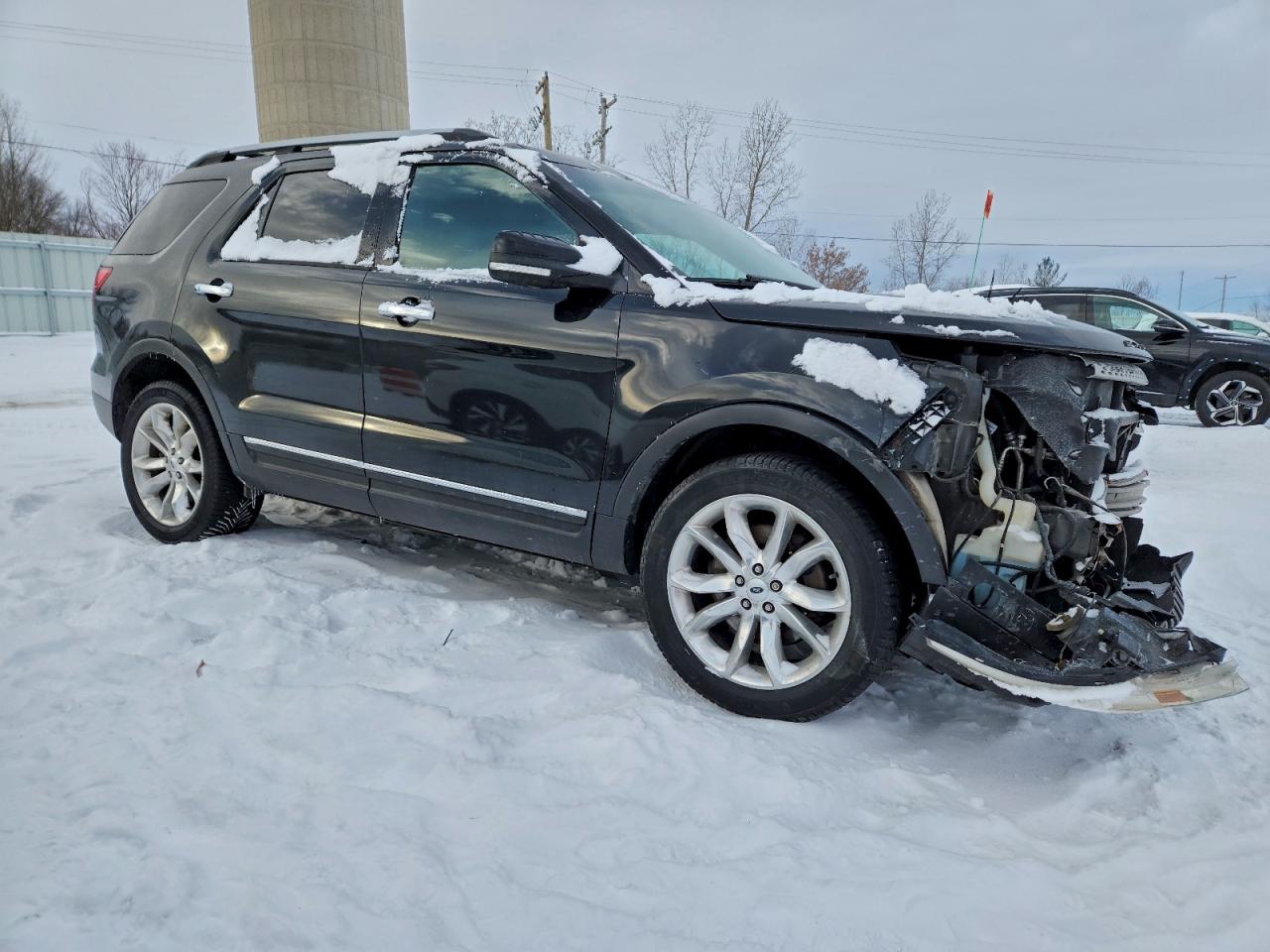 2013 FORD EXPLORER XLT photo 4