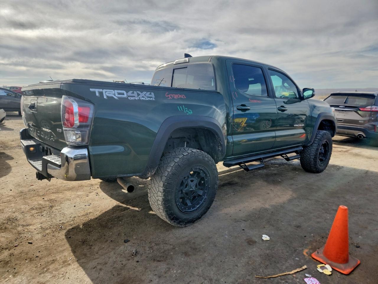 2021 TOYOTA TACOMA DOUBLE CAB photo 3