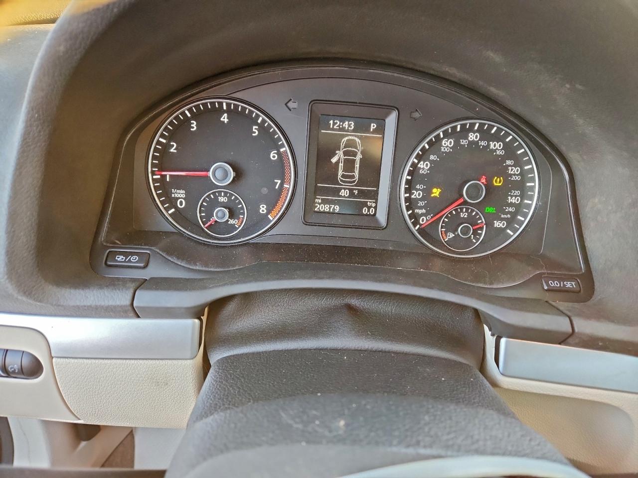 2016 VOLKSWAGEN EOS KOMFORT photo 9