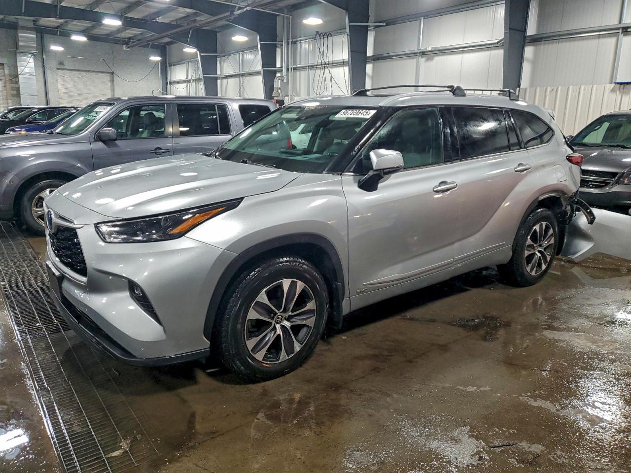 2022 TOYOTA HIGHLANDER HYBRID