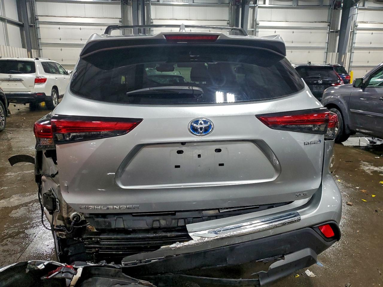 2022 TOYOTA HIGHLANDER HYBRID XLE photo 6