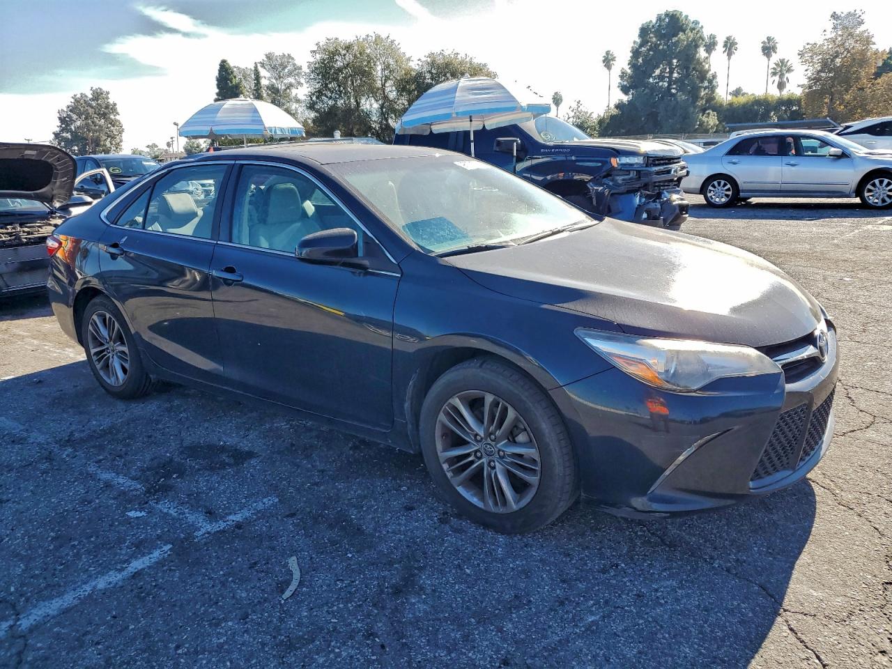 2017 TOYOTA CAMRY LE photo 4