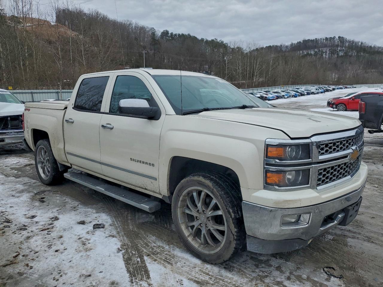 2014 CHEVROLET SILVERADO K1500 photo 4