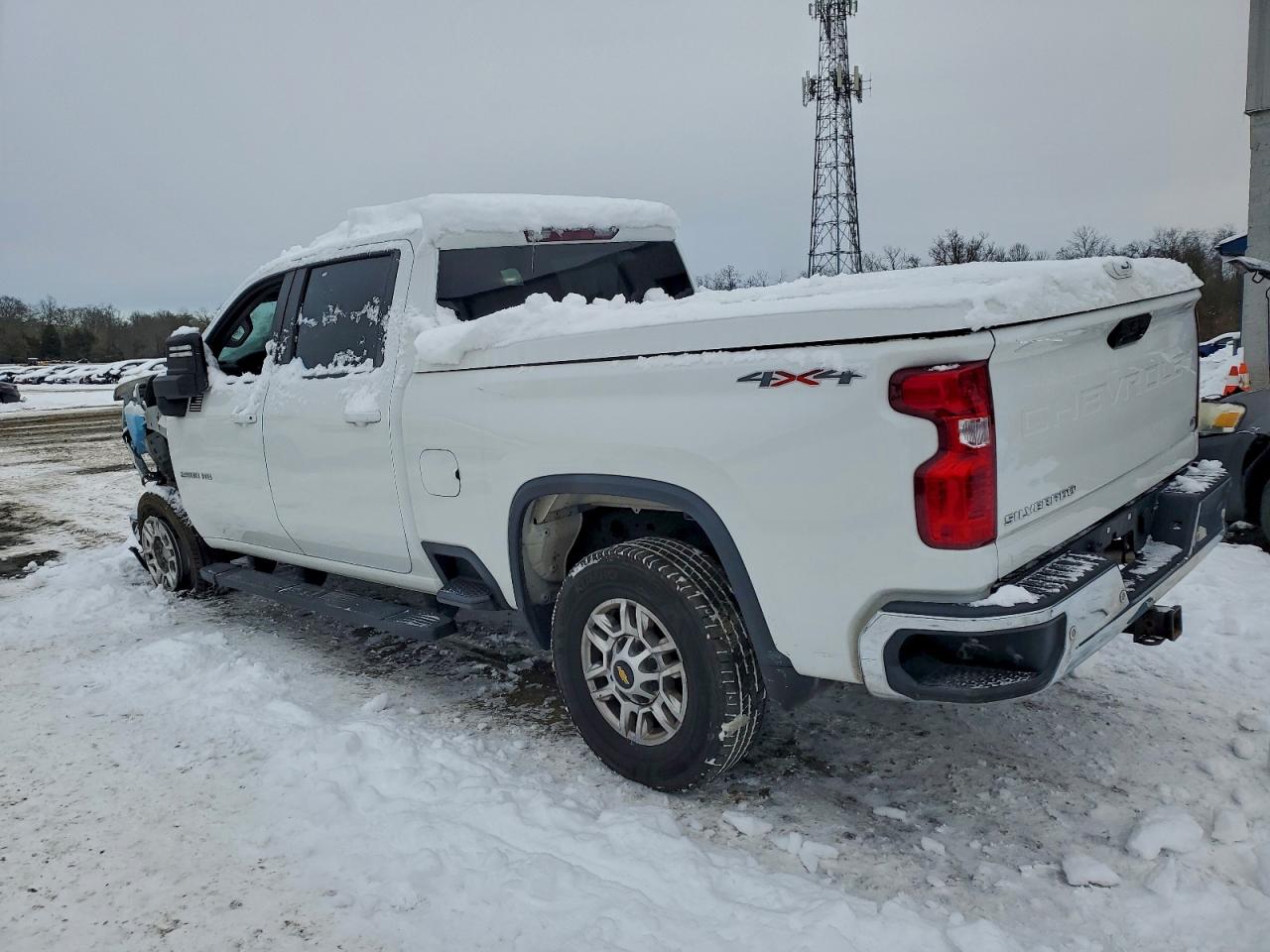 2020 CHEVROLET SILVERADO K2500 HEAVY DUTY LT photo 2