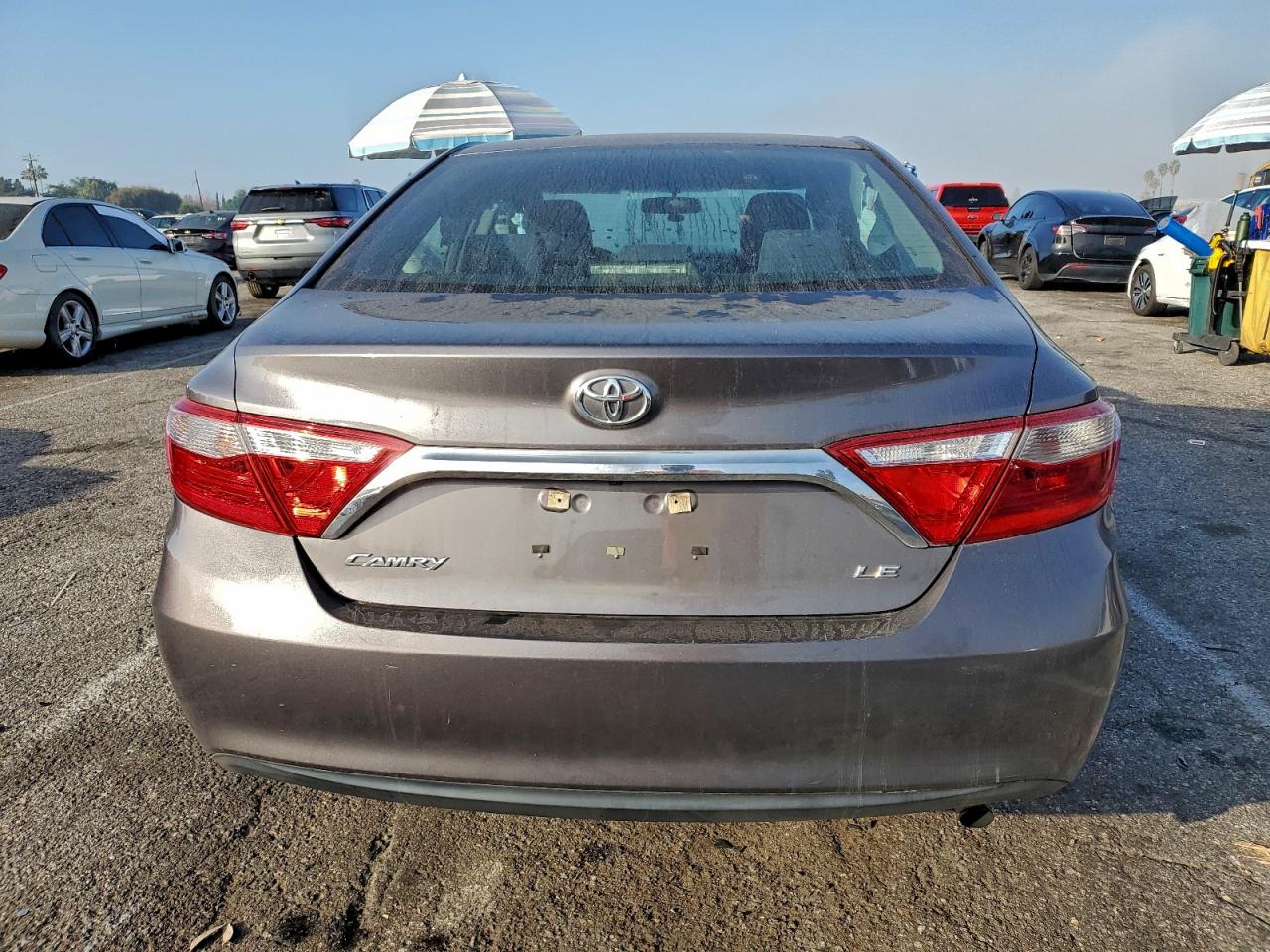 2015 TOYOTA CAMRY LE photo 6