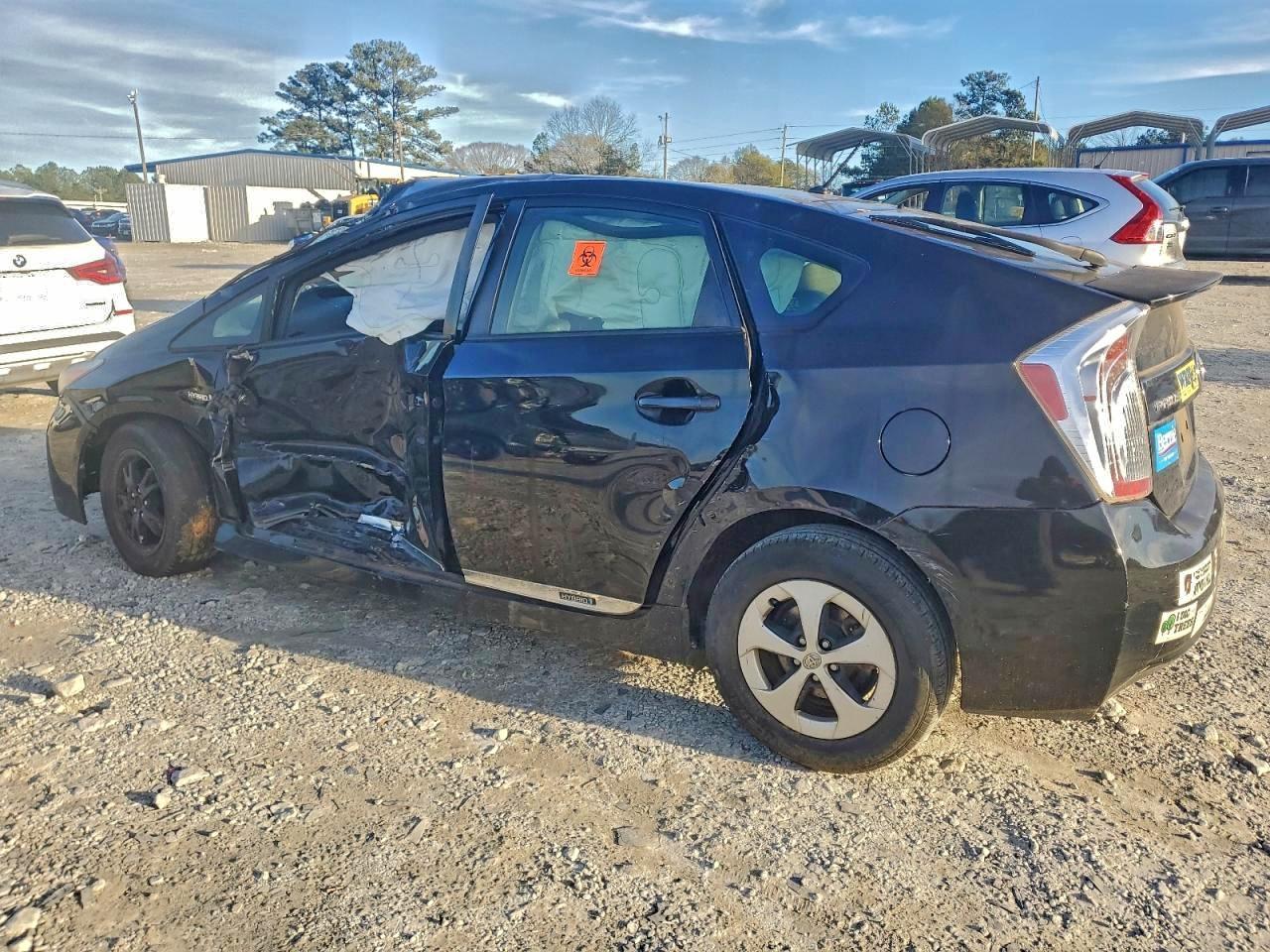 2013 TOYOTA PRIUS photo 4