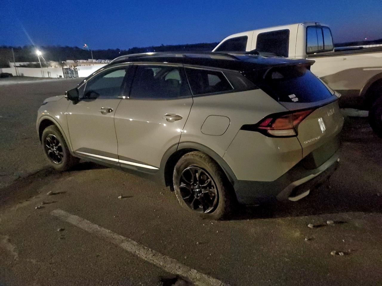 2023 KIA SPORTAGE X-PRO photo 2