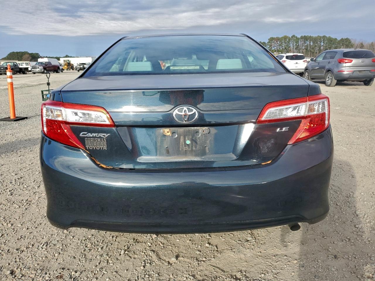 2012 TOYOTA CAMRY BASE photo 6
