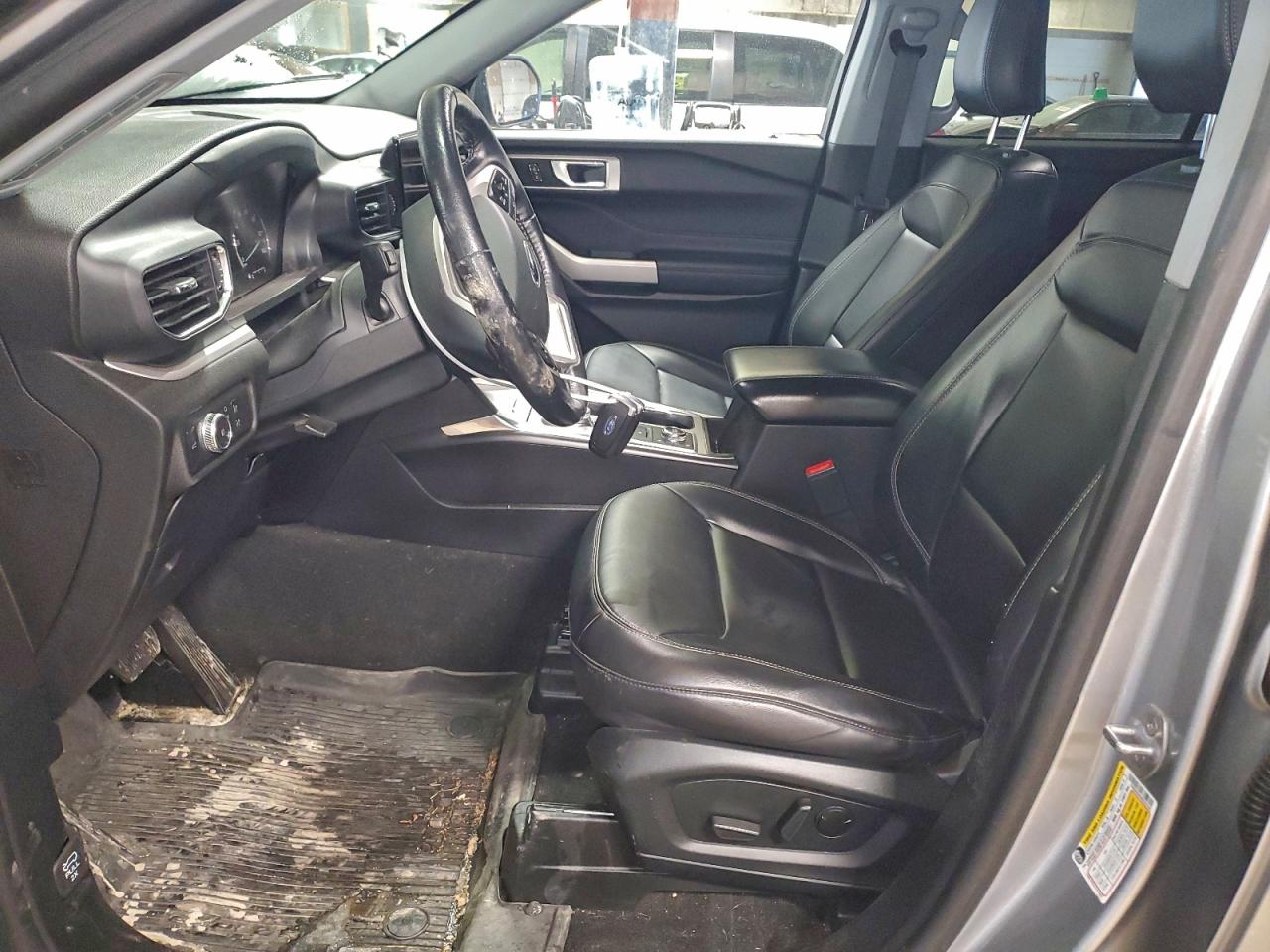 2021 FORD EXPLORER XLT photo 7