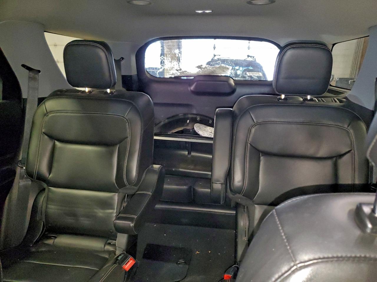 2021 FORD EXPLORER XLT photo 10