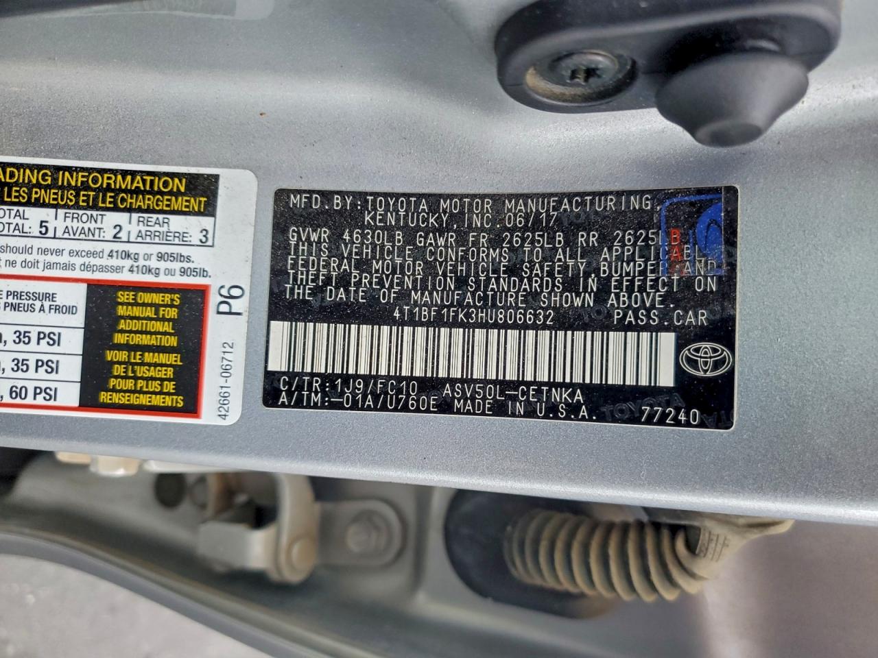 2017 TOYOTA CAMRY LE photo 12