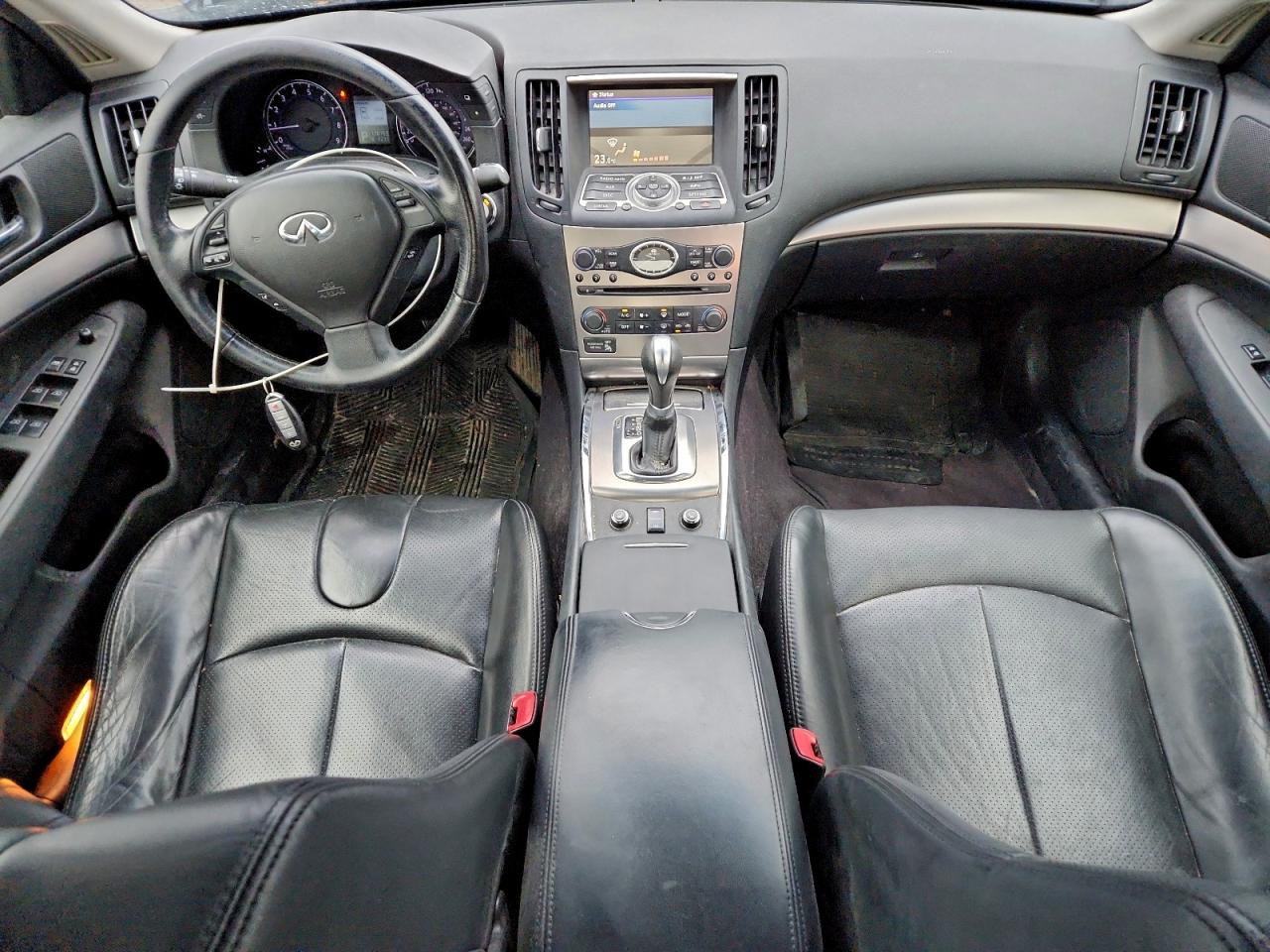 2013 INFINITI G37 photo 8