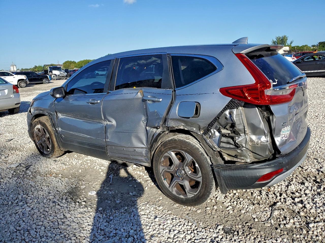 2017 HONDA CR-V EX photo 2