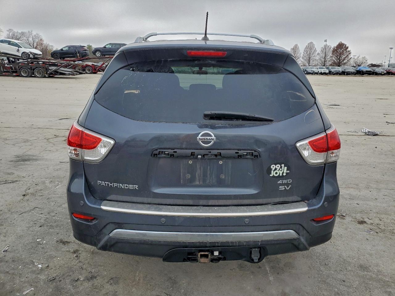 2013 NISSAN PATHFINDER S photo 6