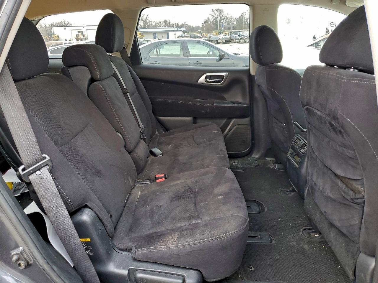 2013 NISSAN PATHFINDER S photo 11