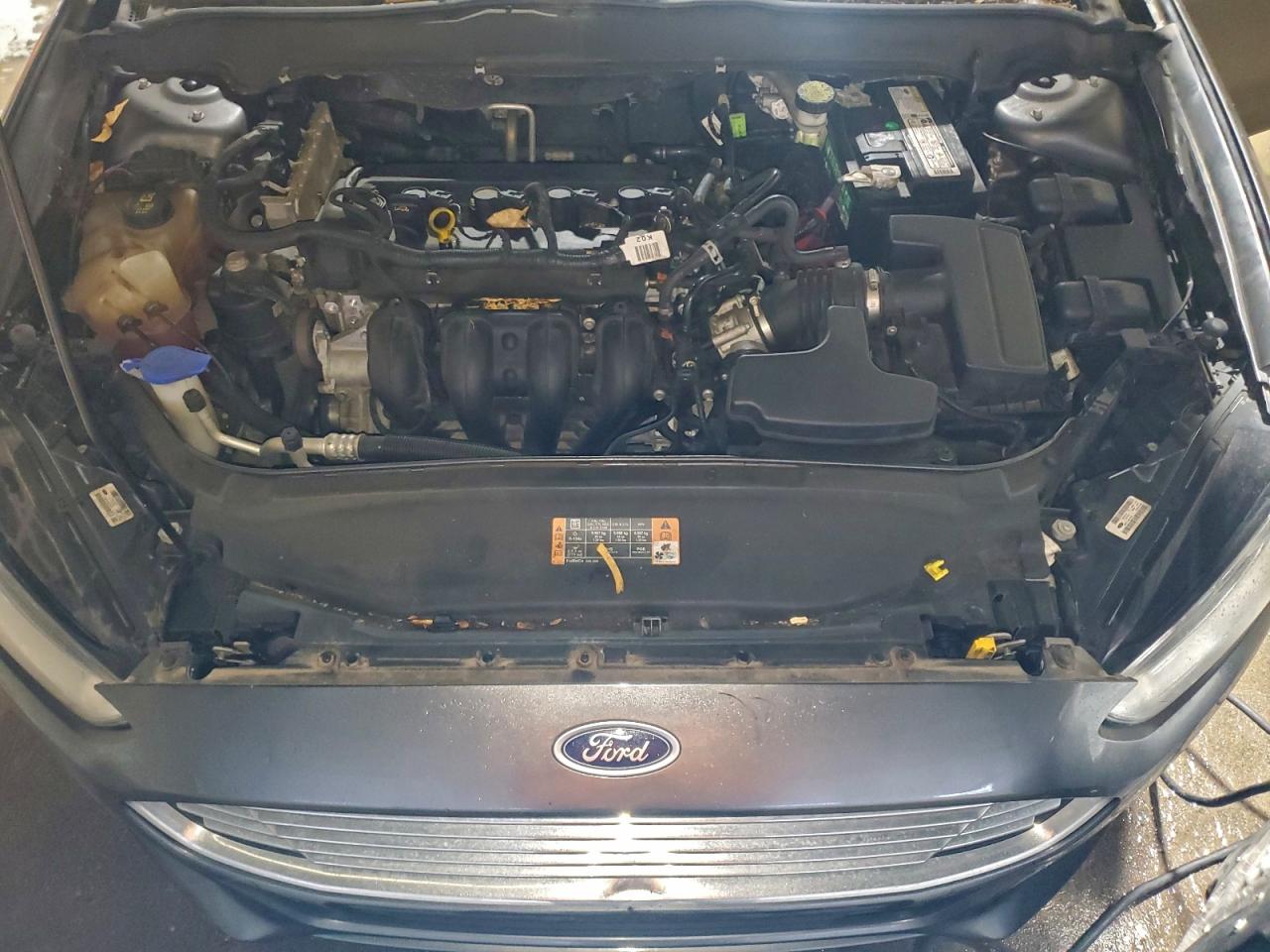 2016 FORD FUSION SE photo 11