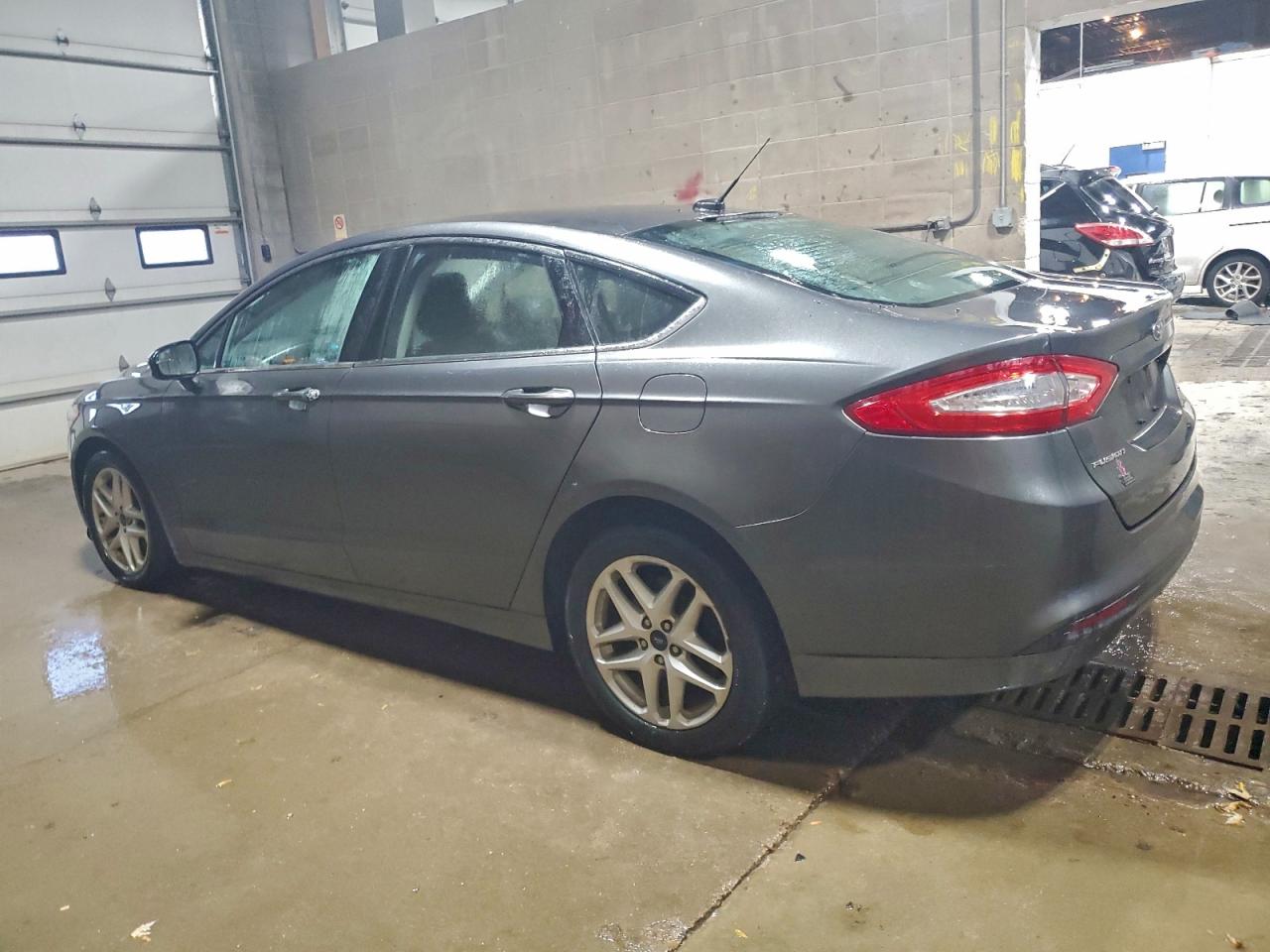 2016 FORD FUSION SE photo 2