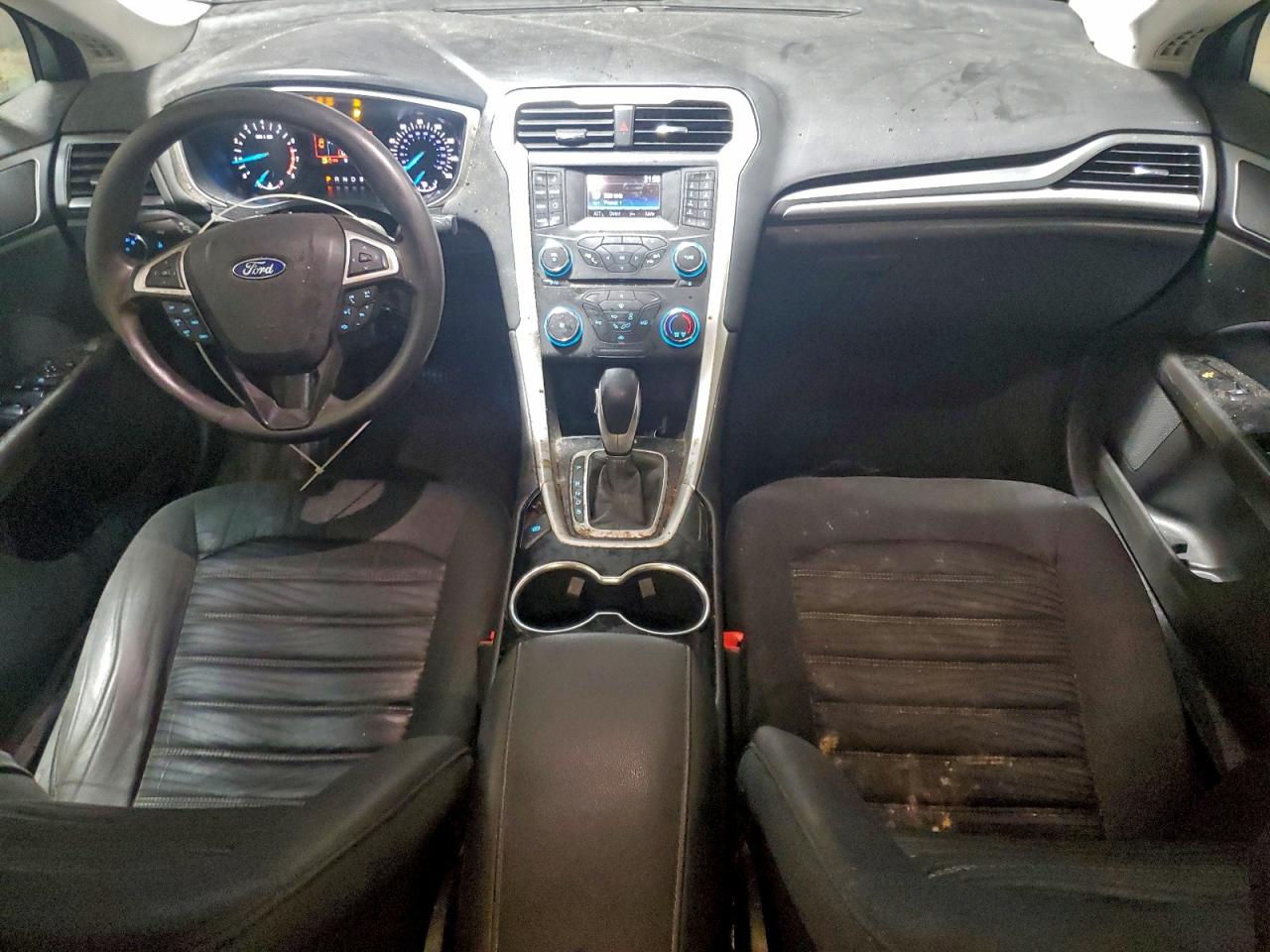 2016 FORD FUSION SE photo 8