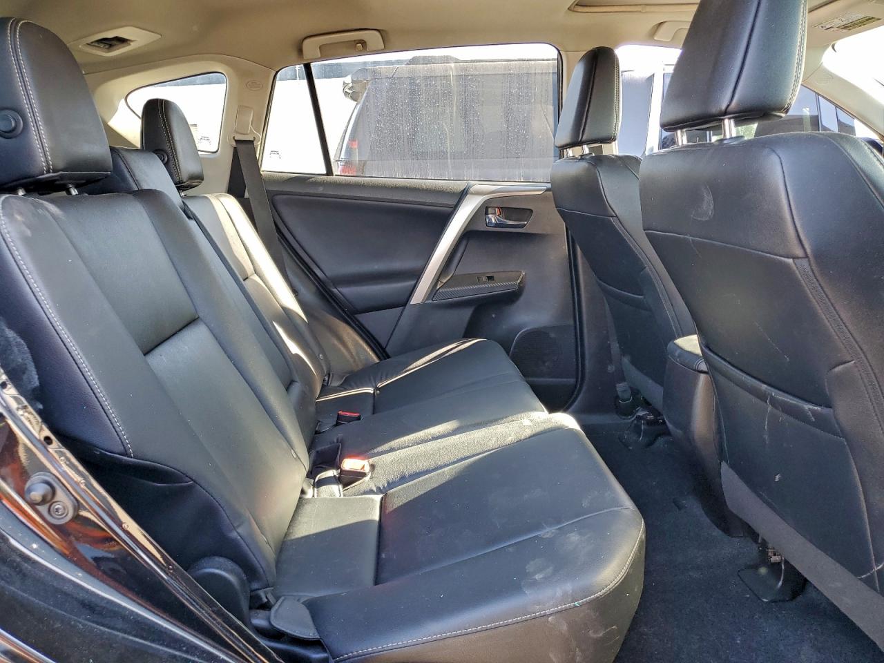 2015 TOYOTA RAV4 LIMITED photo 11