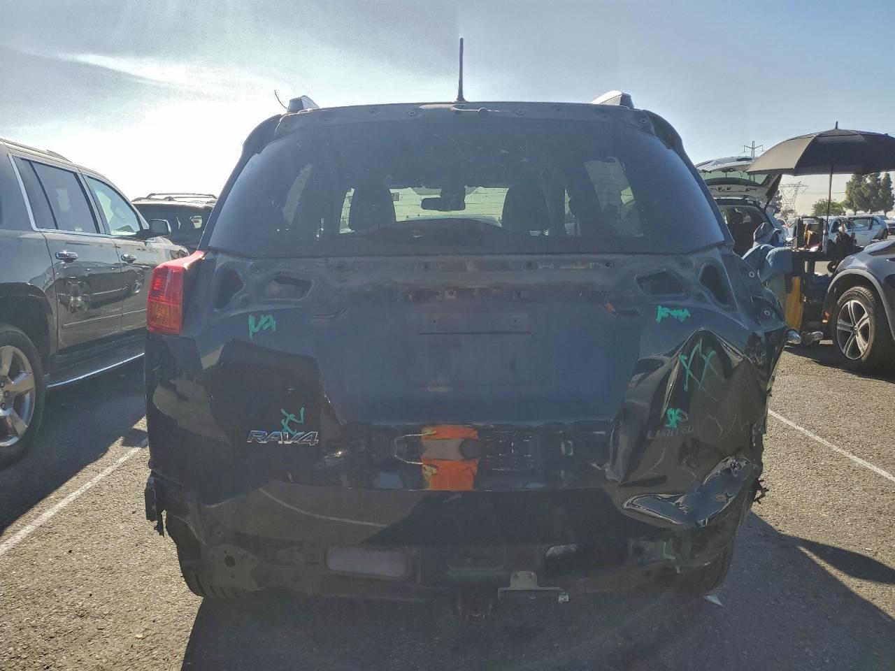 2015 TOYOTA RAV4 LIMITED photo 6