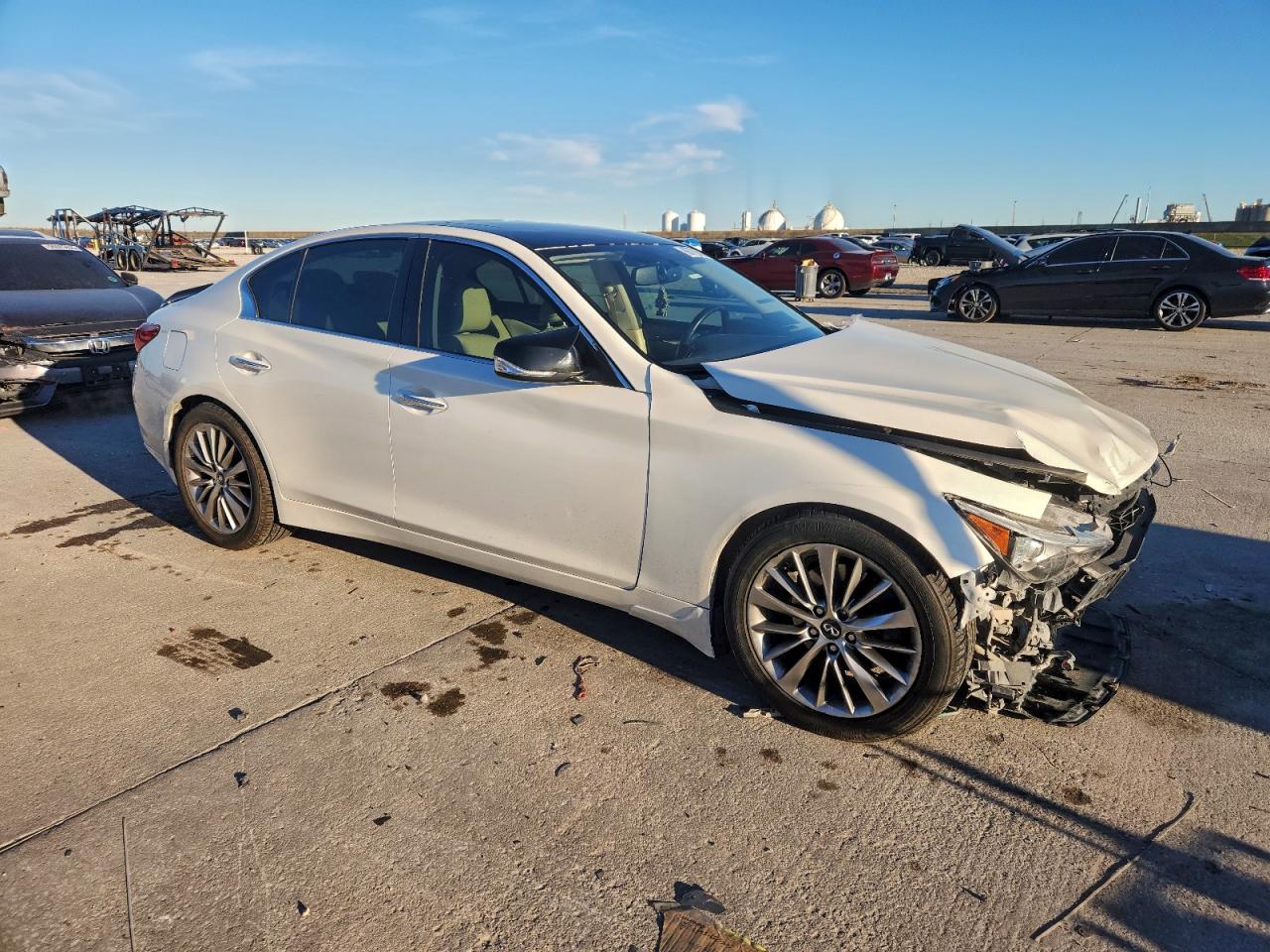 2018 INFINITI Q50 LUXE photo 4