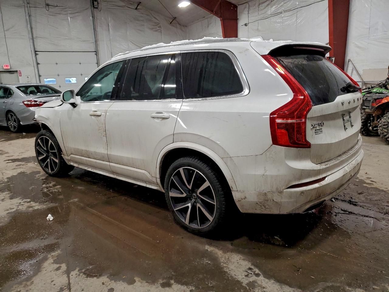 2021 VOLVO XC90 T6 MOMENTUM photo 2
