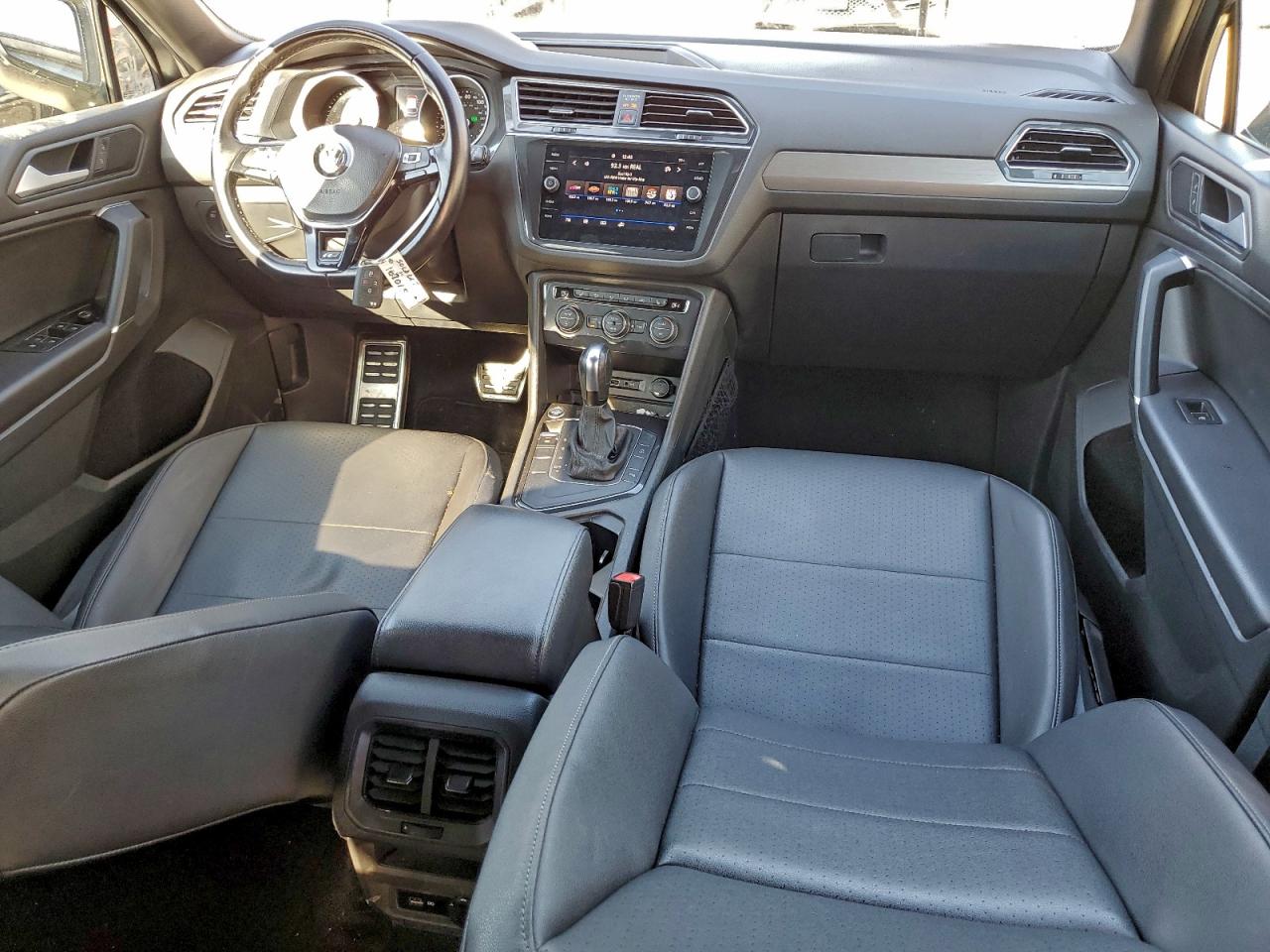 2020 VOLKSWAGEN TIGUAN SE photo 8