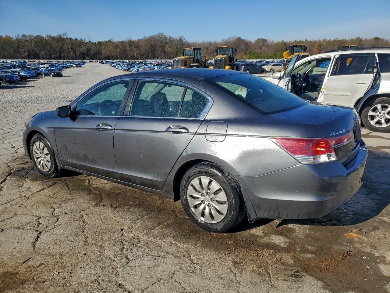 2011 HONDA ACCORD LX photo 2