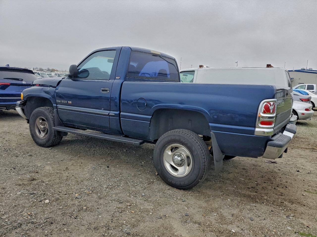 2001 DODGE RAM 1500 photo 2