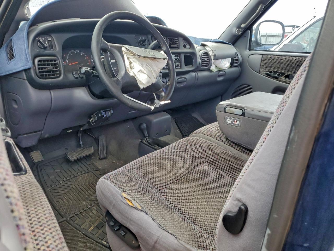 2001 DODGE RAM 1500 photo 8