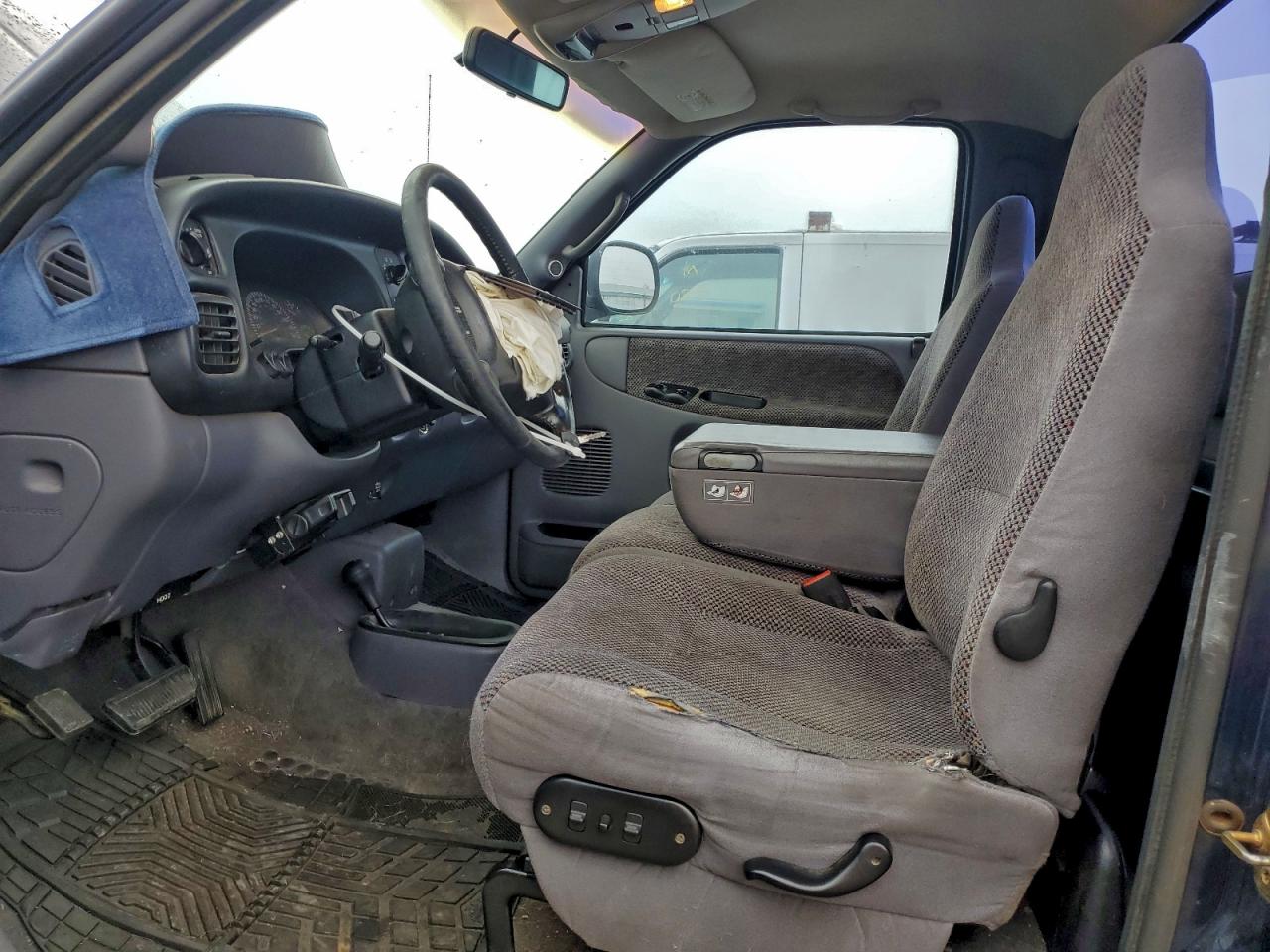 2001 DODGE RAM 1500 photo 7