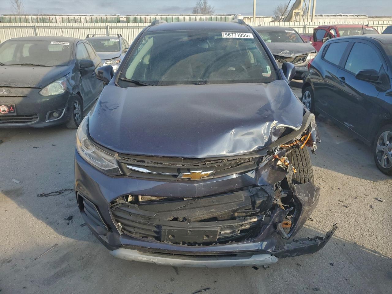 2018 CHEVROLET TRAX 1LT photo 5