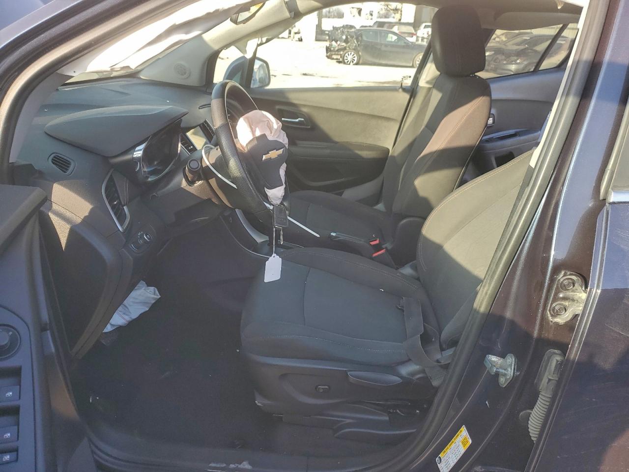 2018 CHEVROLET TRAX 1LT photo 7