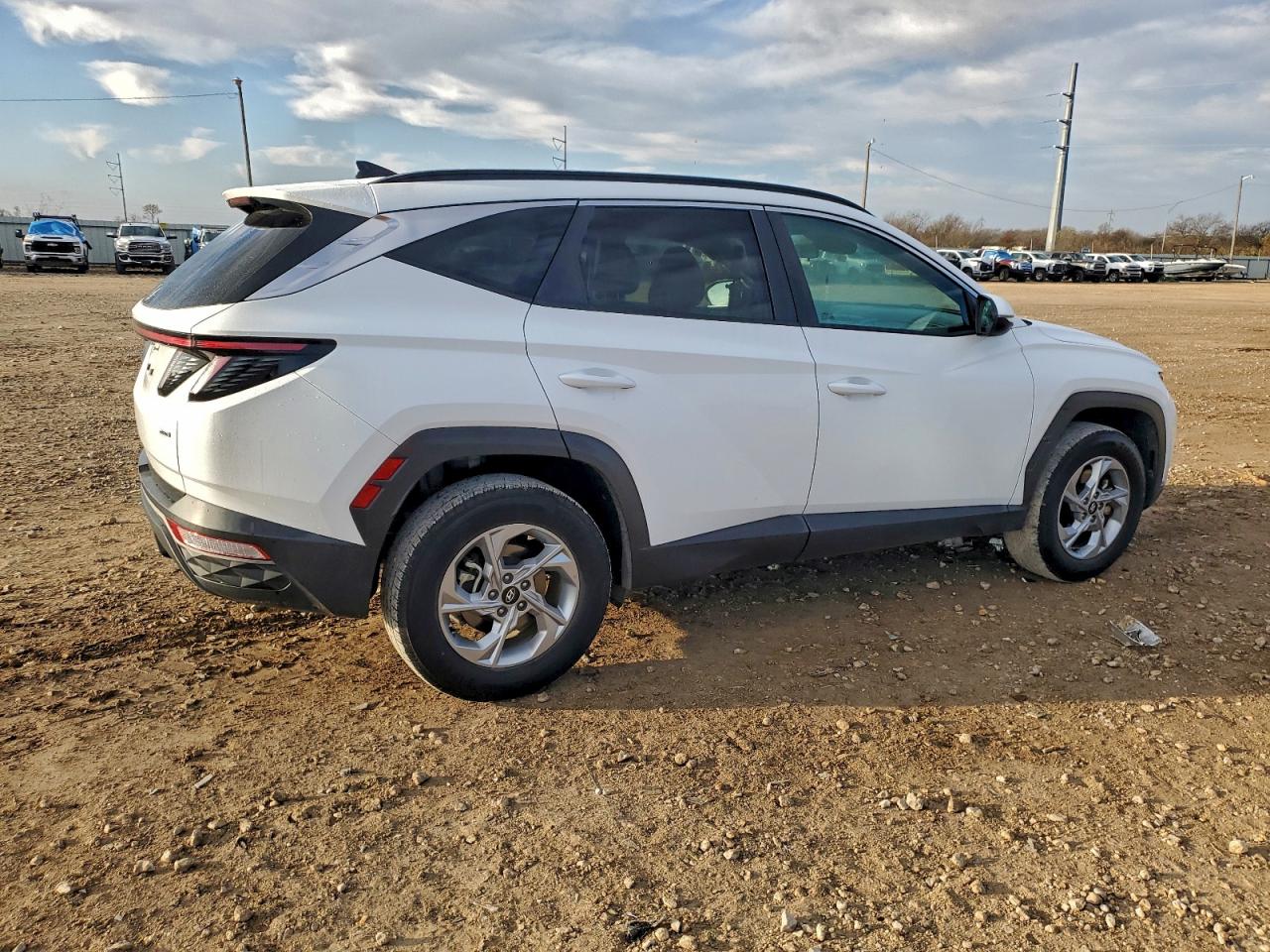 2023 HYUNDAI TUCSON SEL photo 3