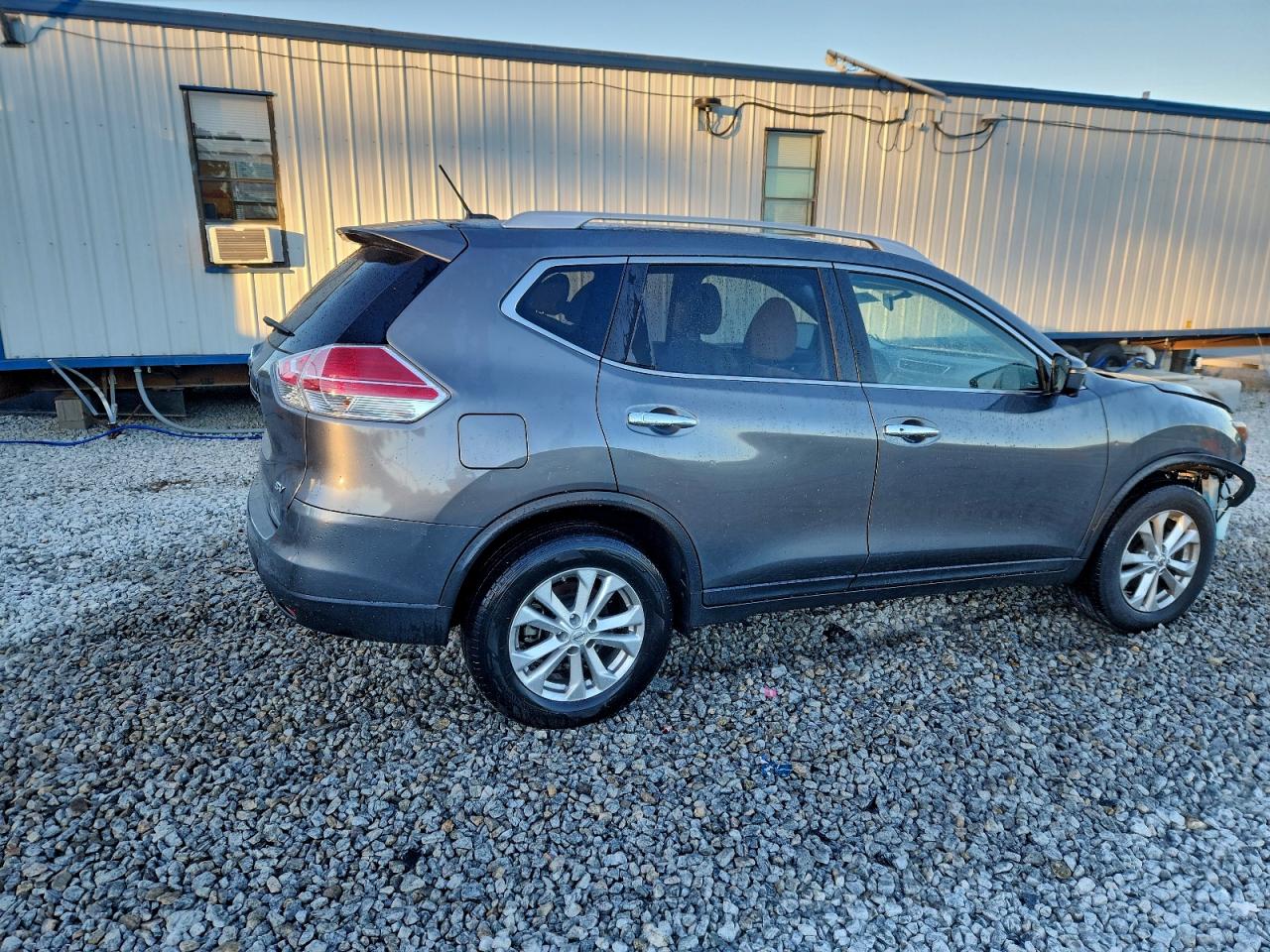 2016 NISSAN ROGUE S photo 3