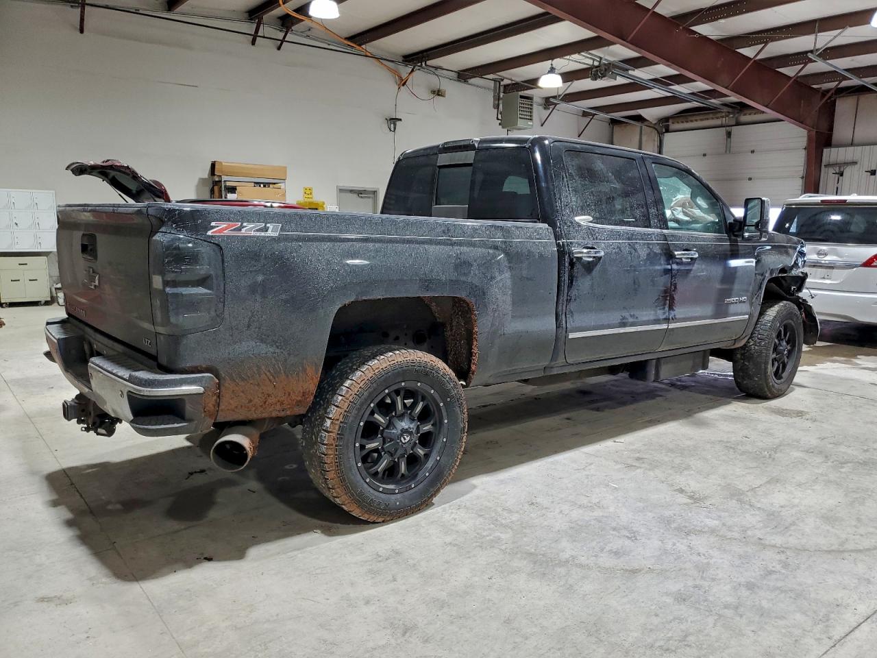 2015 CHEVROLET SILVERADO K2500 HEAVY DUTY LTZ photo 3