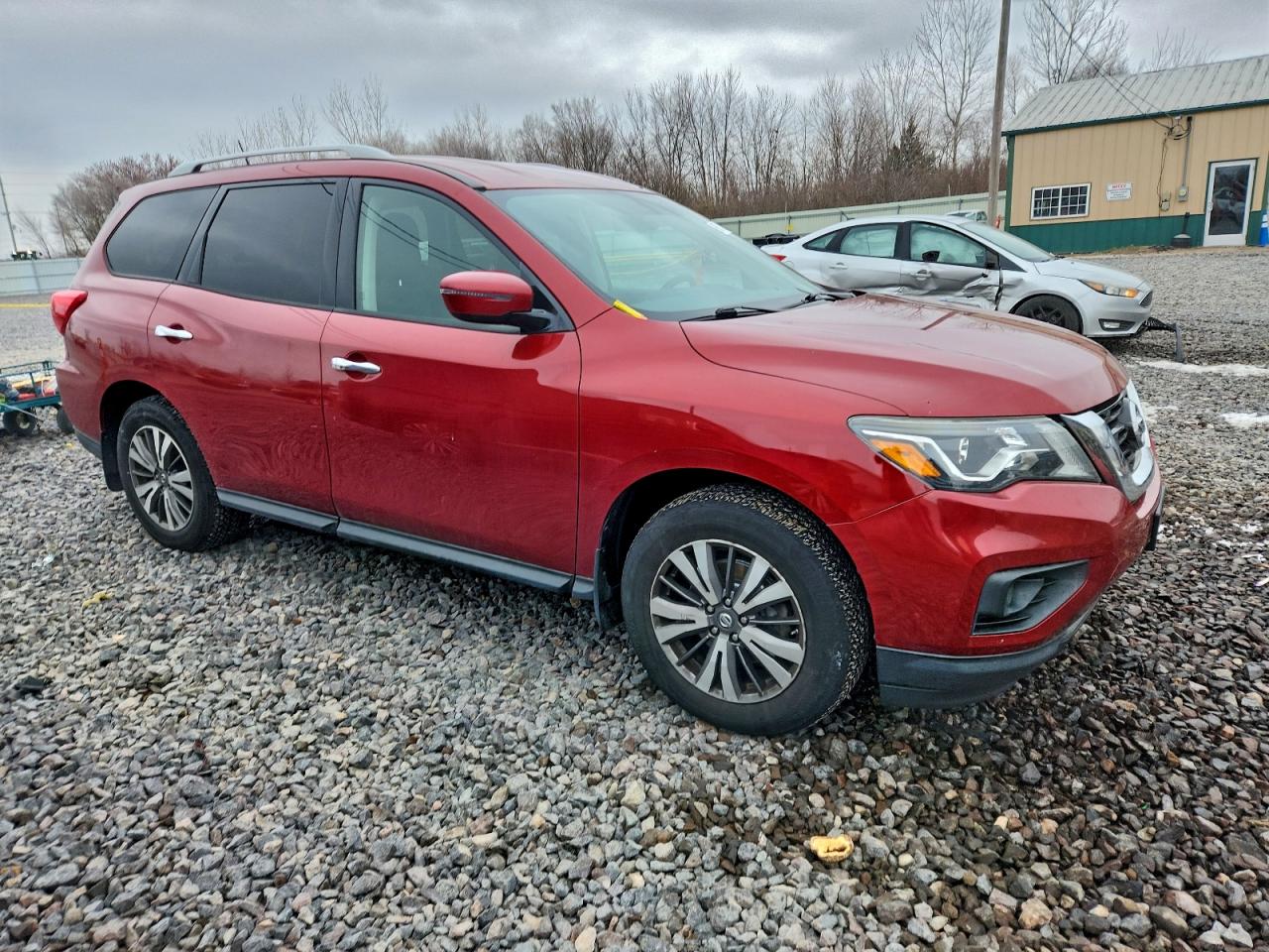 2017 NISSAN PATHFINDER S photo 4