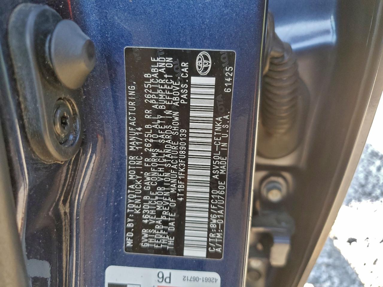 2015 TOYOTA CAMRY LE photo 12
