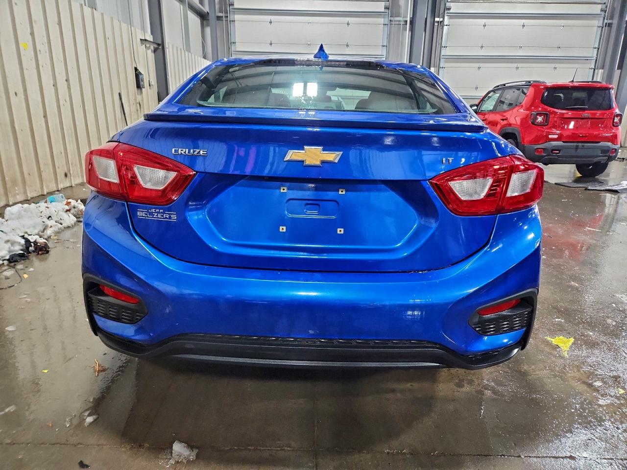 2017 CHEVROLET CRUZE LT photo 6