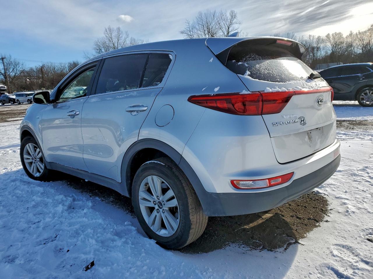 2017 KIA SPORTAGE LX photo 2