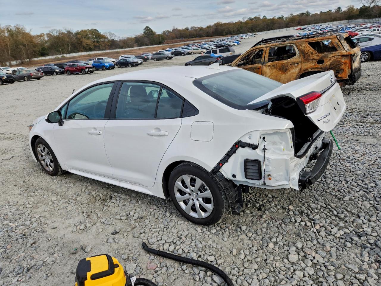 2024 TOYOTA COROLLA LE photo 4
