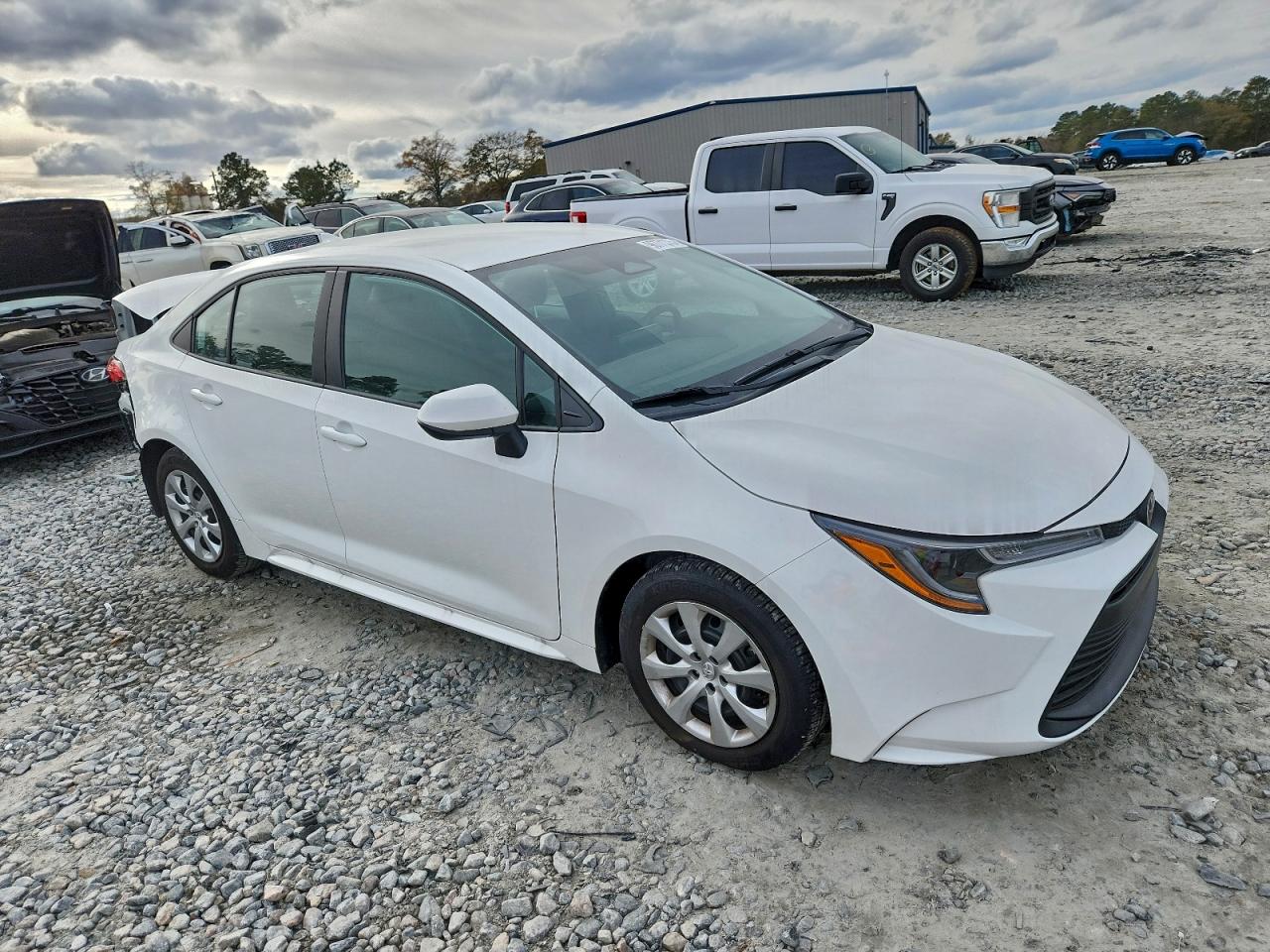 2024 TOYOTA COROLLA LE photo 10